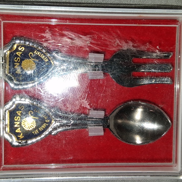 Collector Spoon Set - Picture 5 of 8